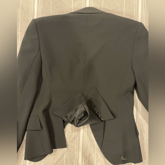 Express Tailored Suit Blazer | Cropped w Notch Collar | Single Button | Pockets - Picture 9 of 10